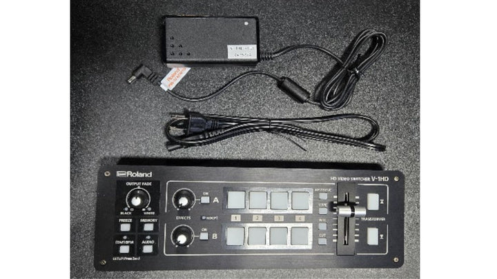 Roland V-1HD Portable 4 x HDMI Input Switcher (Open Box)
